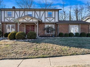 1275 Kennebec Rd, Chesterfield, MO 63017