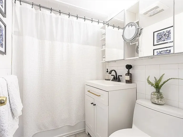 14 Riverside St #4 — Photo 8