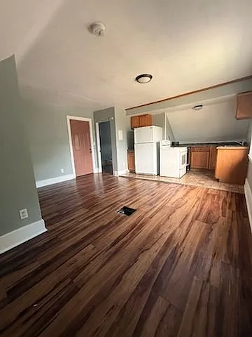 1 bed, $950 — Photo 1