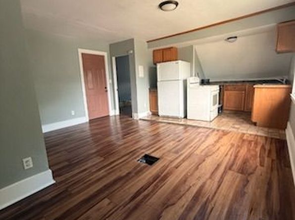 114 & 124 4th Ave NW #6