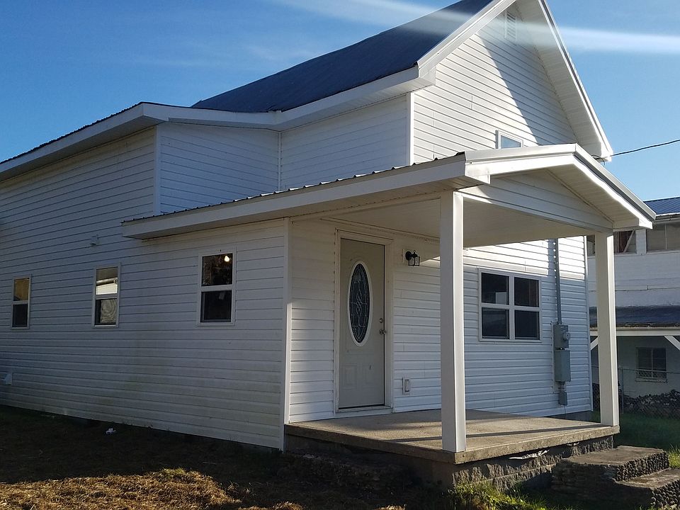 2nd image of 379 Main St