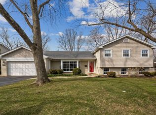 2703 Crabtree Ln, Northbrook, IL