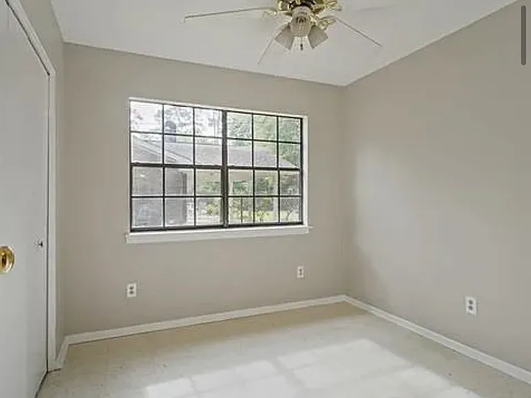 18173 Holly Ridge Dr — Photo 11