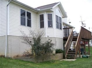 3903 Fenn Rd, Medina, OH 44256