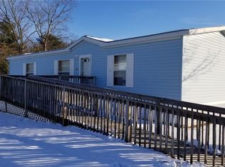 26 Circle Dr, North Windham, CT 06256