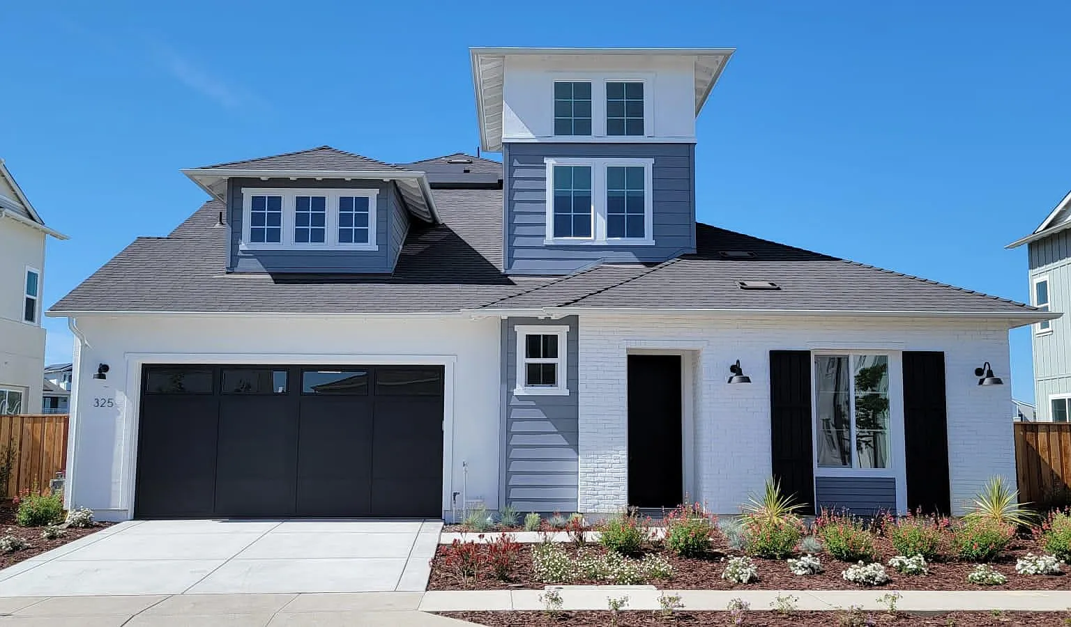 3 bed, 3.5 bath, 2483 sqft, $5,000 — Photo 1