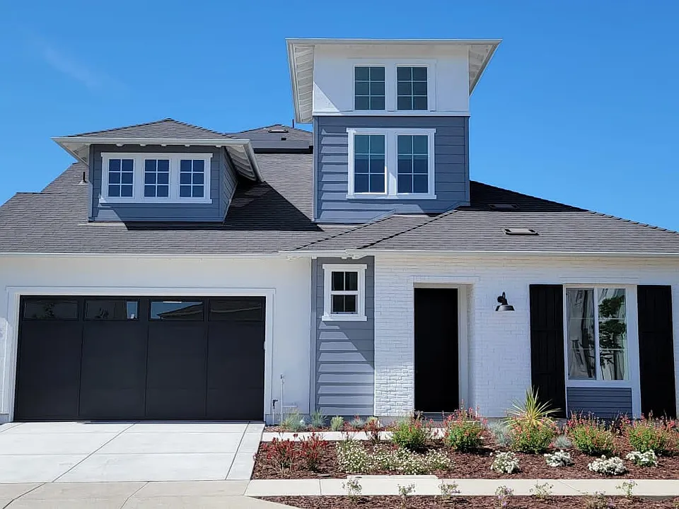 325 Navigators Pl