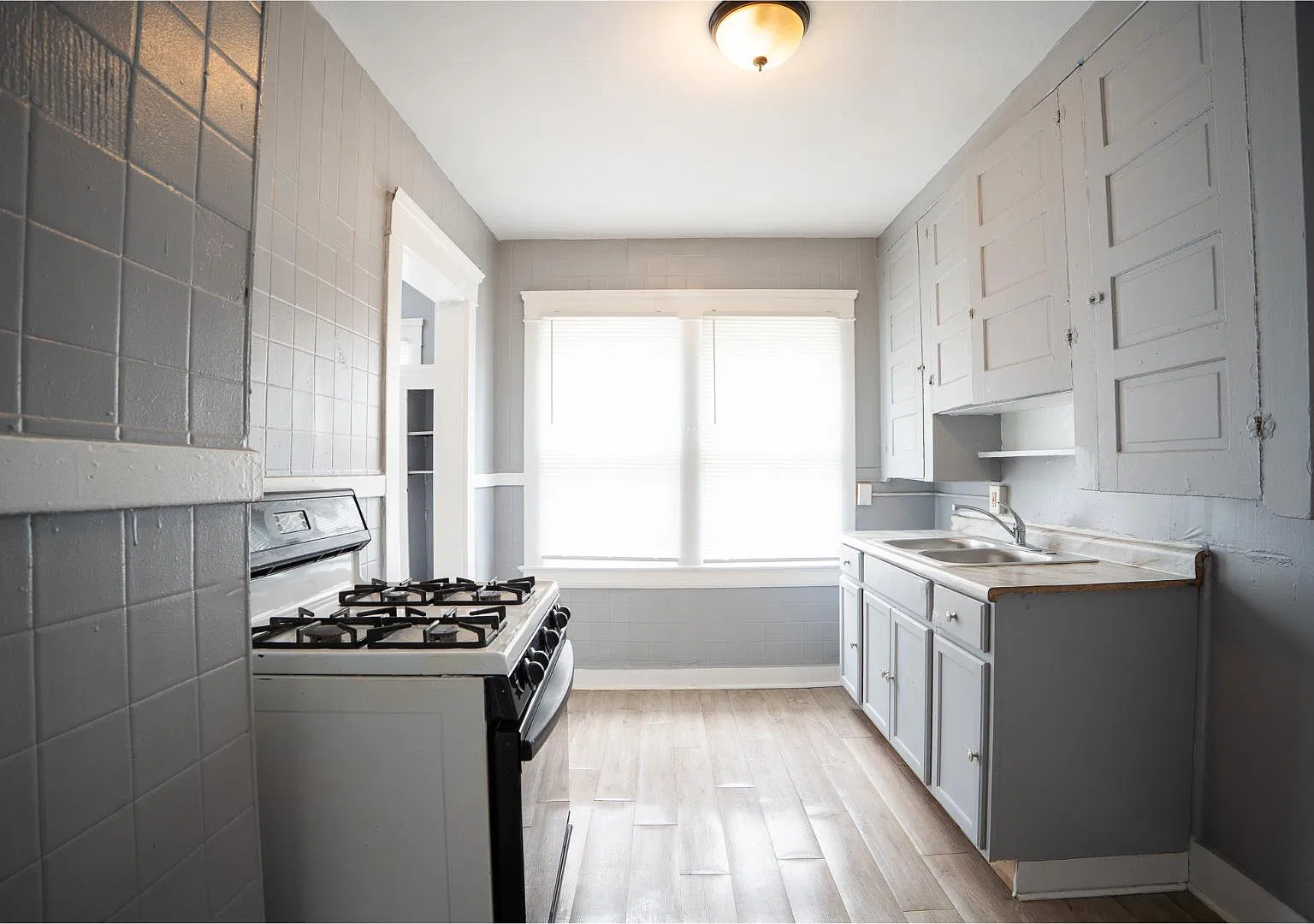 9302 Adams Ave - Unit 2 — Photo 2