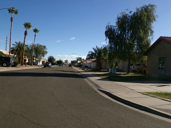 4th image of 8616 W Dahlia Dr