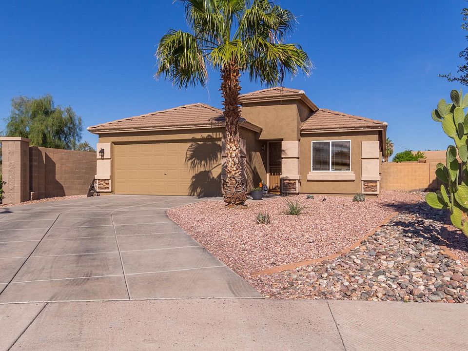 1st image of 11648 W Schleifer Dr