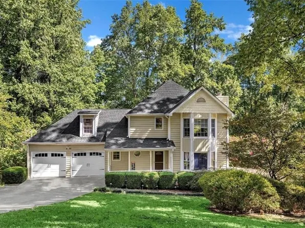 5779 Chisholm Trl, Lilburn, GA 30047