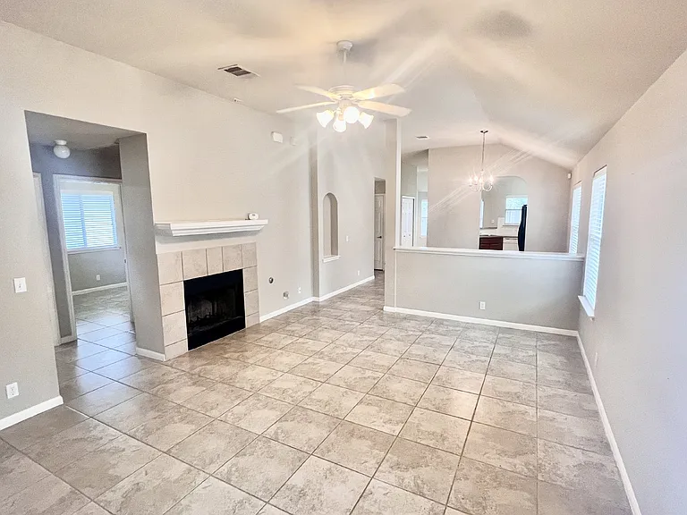 2509 Elara Dr — Photo 5