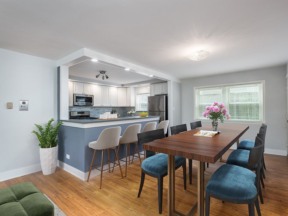 Dining/Kitchen