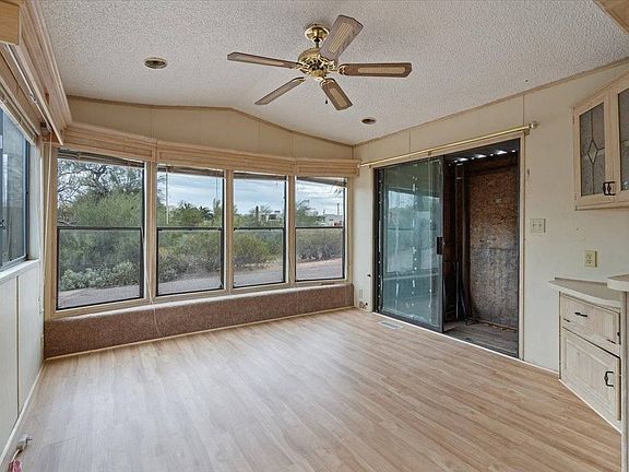 5th image of 939 N Acacia Rd #41