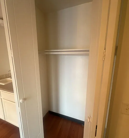 100 S Doheny Dr #213 — Photo 23