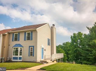 914 Gaming Sq, Hampstead, MD 21074