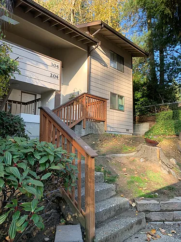 19818 15th Ave NE #304 Photo 1