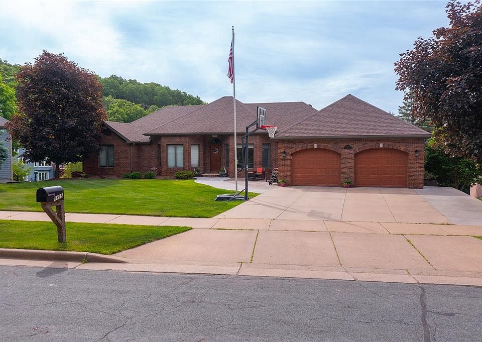 1st image of 2925 W Princeton Avenue