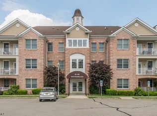 85 Ridgeview Ln, Mount Arlington, NJ 07856