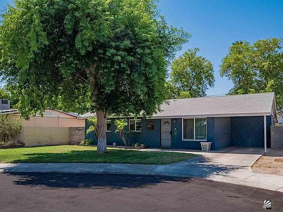 2nd image of 1005 E La Casita Dr