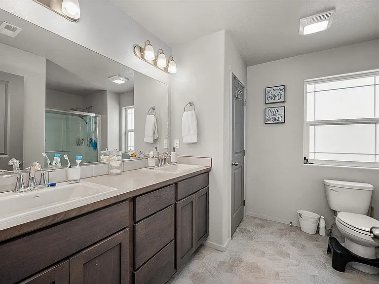 203 S Horton St — Photo 25