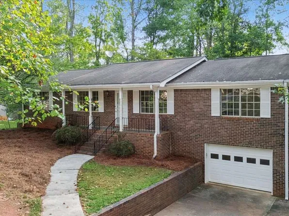 3915 Green Forest Ln SE, Smyrna, GA 30082