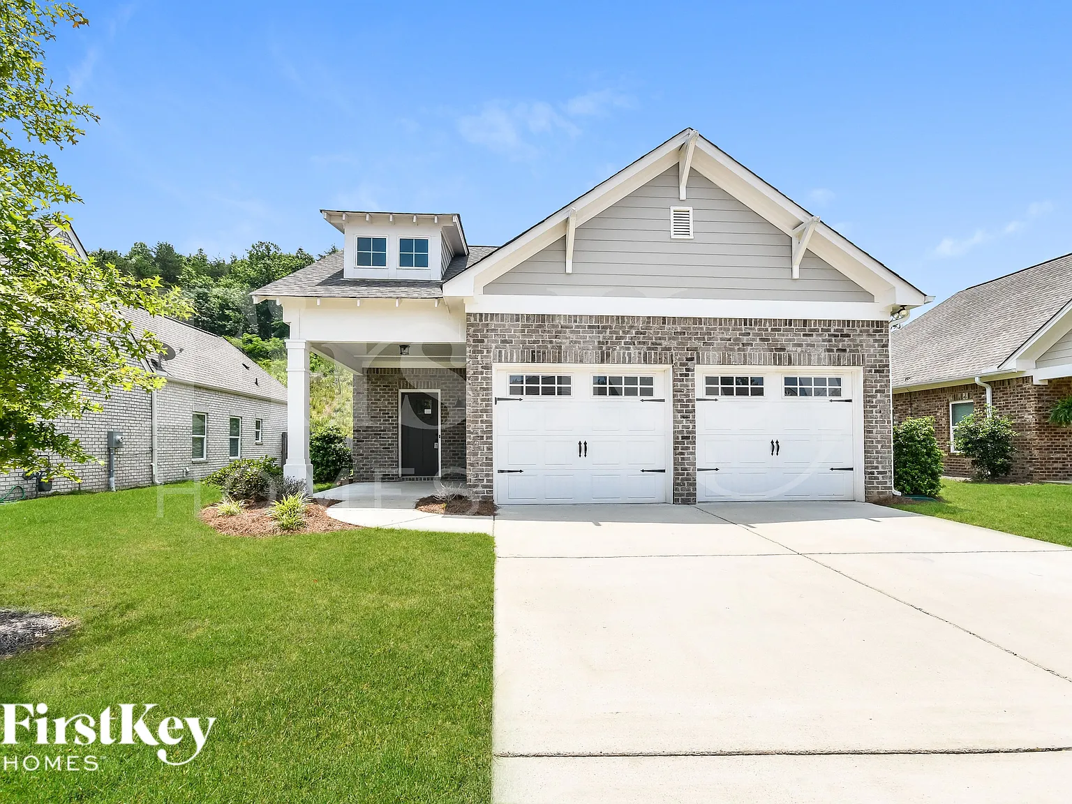 3 bed, 2.0 bath, 1384 sqft, $2,140 — Photo 1
