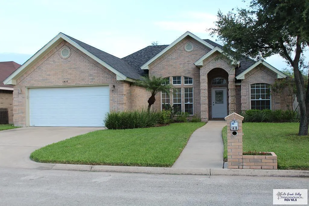 3 bed, 2.0 bath, 1723 sqft, $1,800 — Photo 1