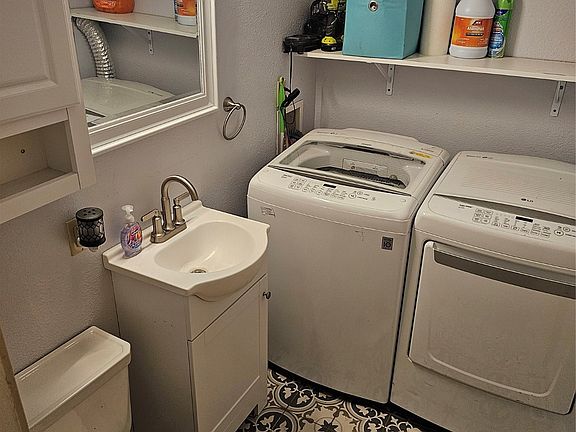 4th image of 1745 Ethel Ln