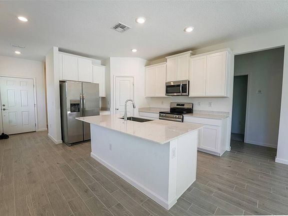 4th image of 4507 NW 14th Loop