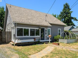 1000 7th St, Springfield, OR 97477