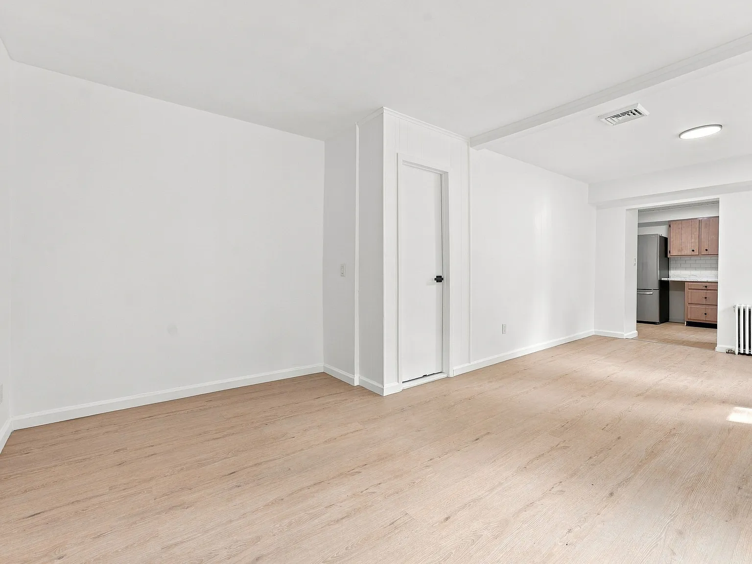 1 bed, 850 sqft, $1,900 — Photo 4