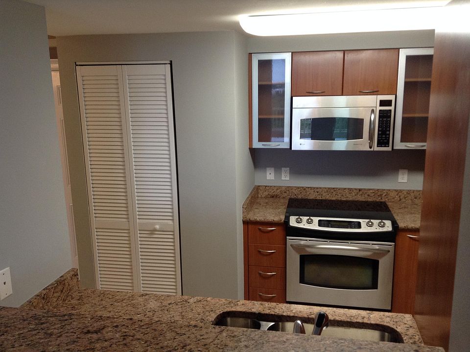 1st image of 700 E Boynton Beach Boulevard #1008