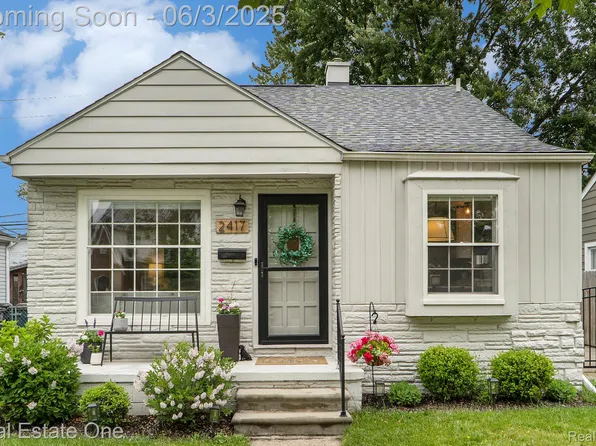 2417 Rowland Ave, Royal Oak, MI 48067