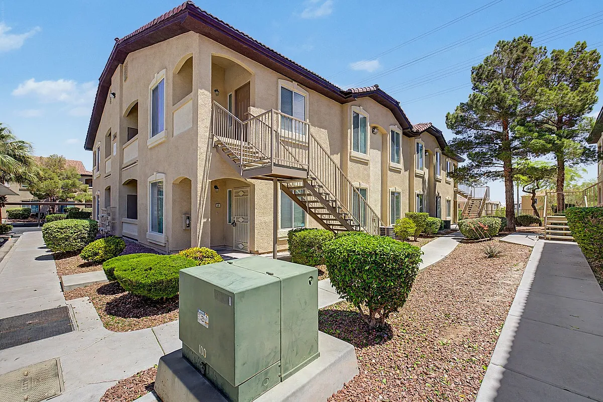 Building Photo - 3364 Indian Shadow St #203