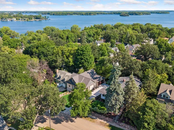 163 2nd St, Excelsior, MN 55331