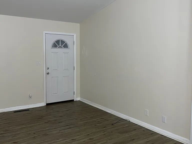 6558 College Dr — Photo 3