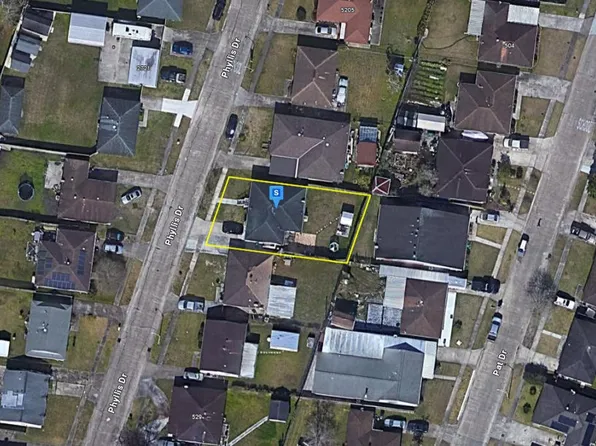 517 Phyllis Dr, Westwego, LA 70094