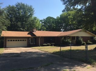 605 Harmon Dr, Longview, TX 75602