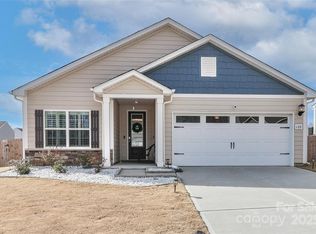 105 N Sina St, Troutman, NC 28166