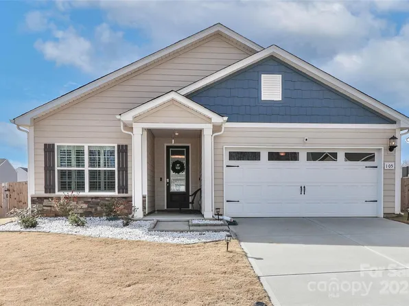 105 N Sina St, Troutman, NC 28166