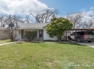 405 W Gillis Ave, Eldorado, TX 76936