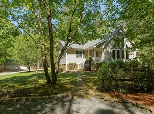 26 Woods Of McCoy Dr, New Hill, NC 27562