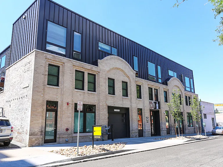 Jux Apartments — Photo 21