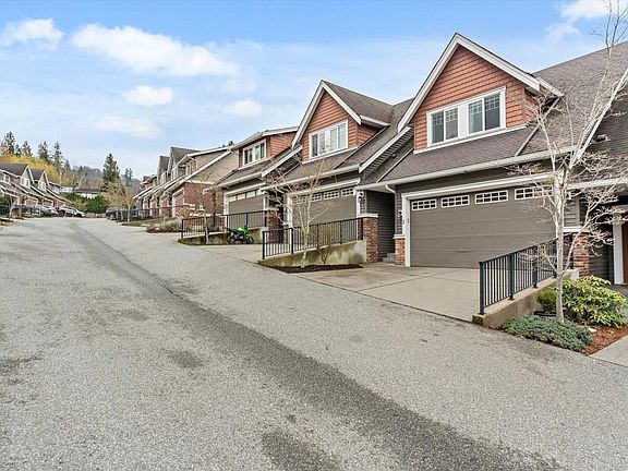 2nd image of 46808 Hudson Rd #2