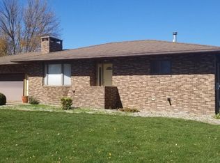 701 NE 1st St, Eagle Grove, IA 50533