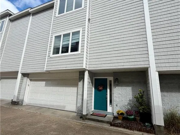 2302 Beach Castle Ln, Virginia Beach, VA 23451