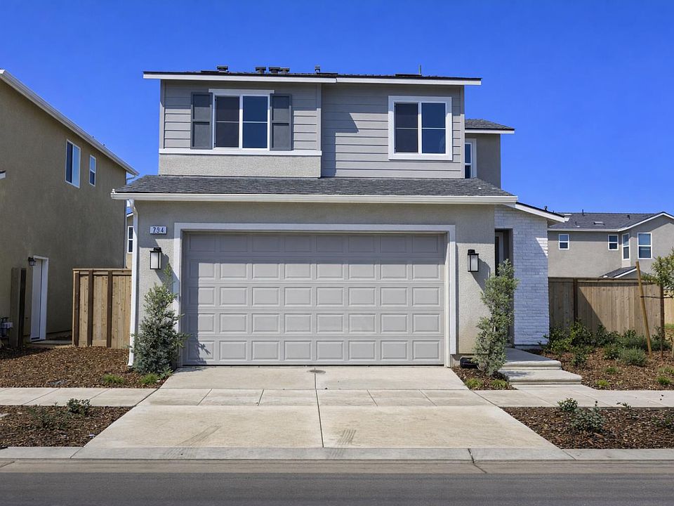 1st image of 794 Lauren Ave