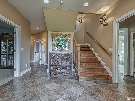 2nd image of 540 Holly Dr