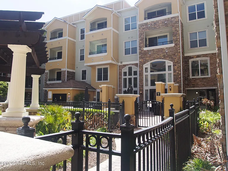 8539 Gate Pkwy #9411 — Photo 35